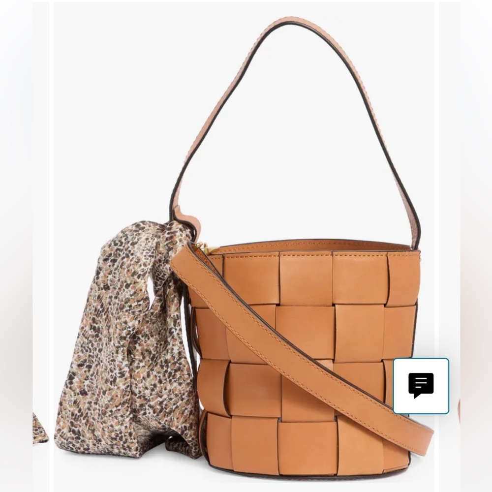 HOBO | Sky Leather Bucket Crossbody | NWT - Picture 4 of 4